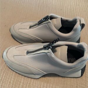 Dkny Women’s Gray Zip Sneakers